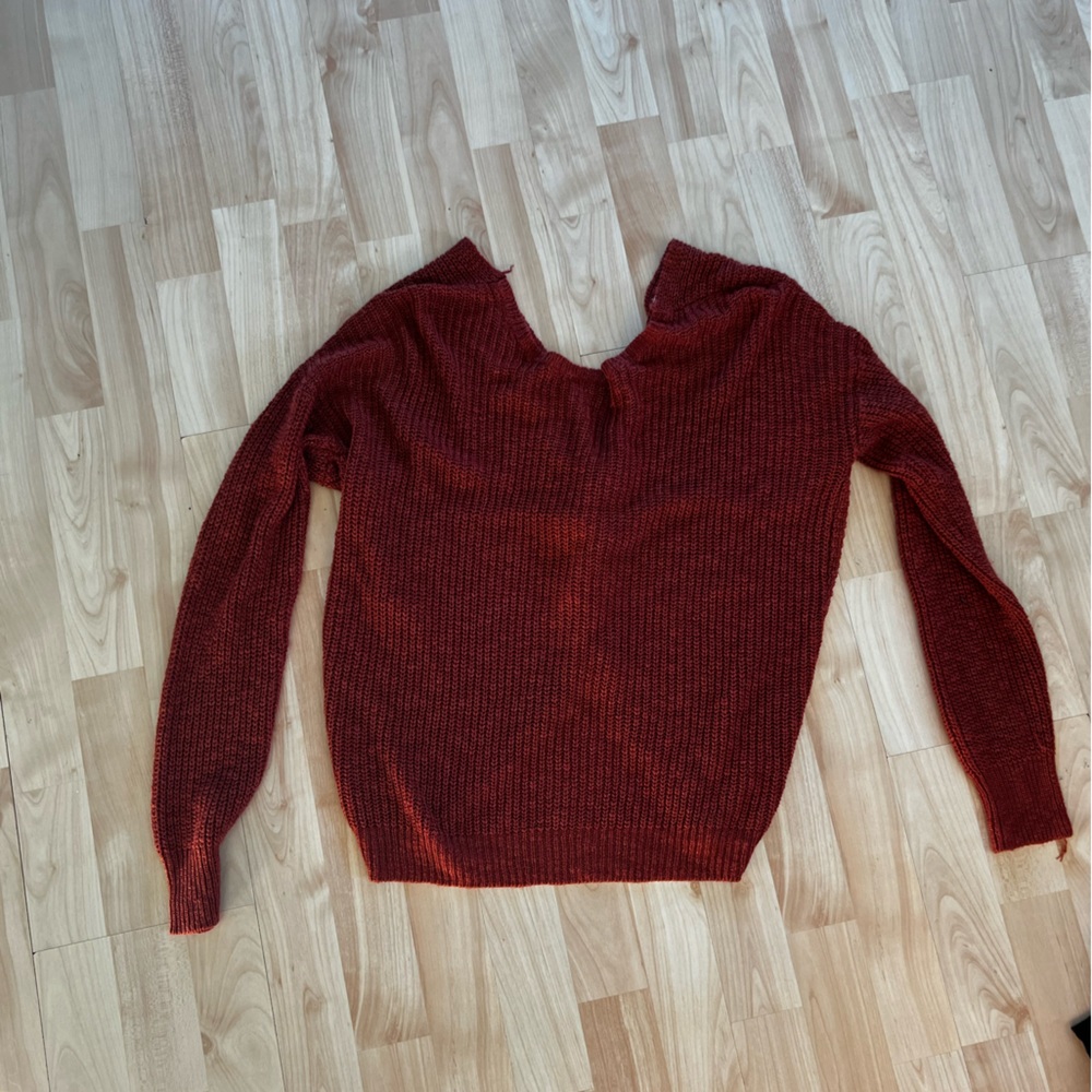 Backless Sweater